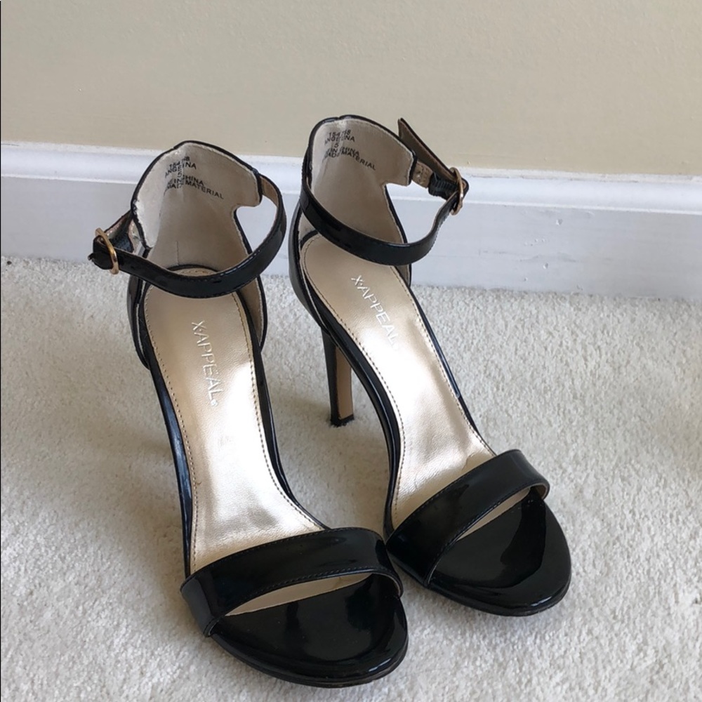 X•APPEAL Black Heals Size 5